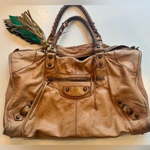 Balenciaga Women’s Le City Bag Medium in camel leather with brass hardware